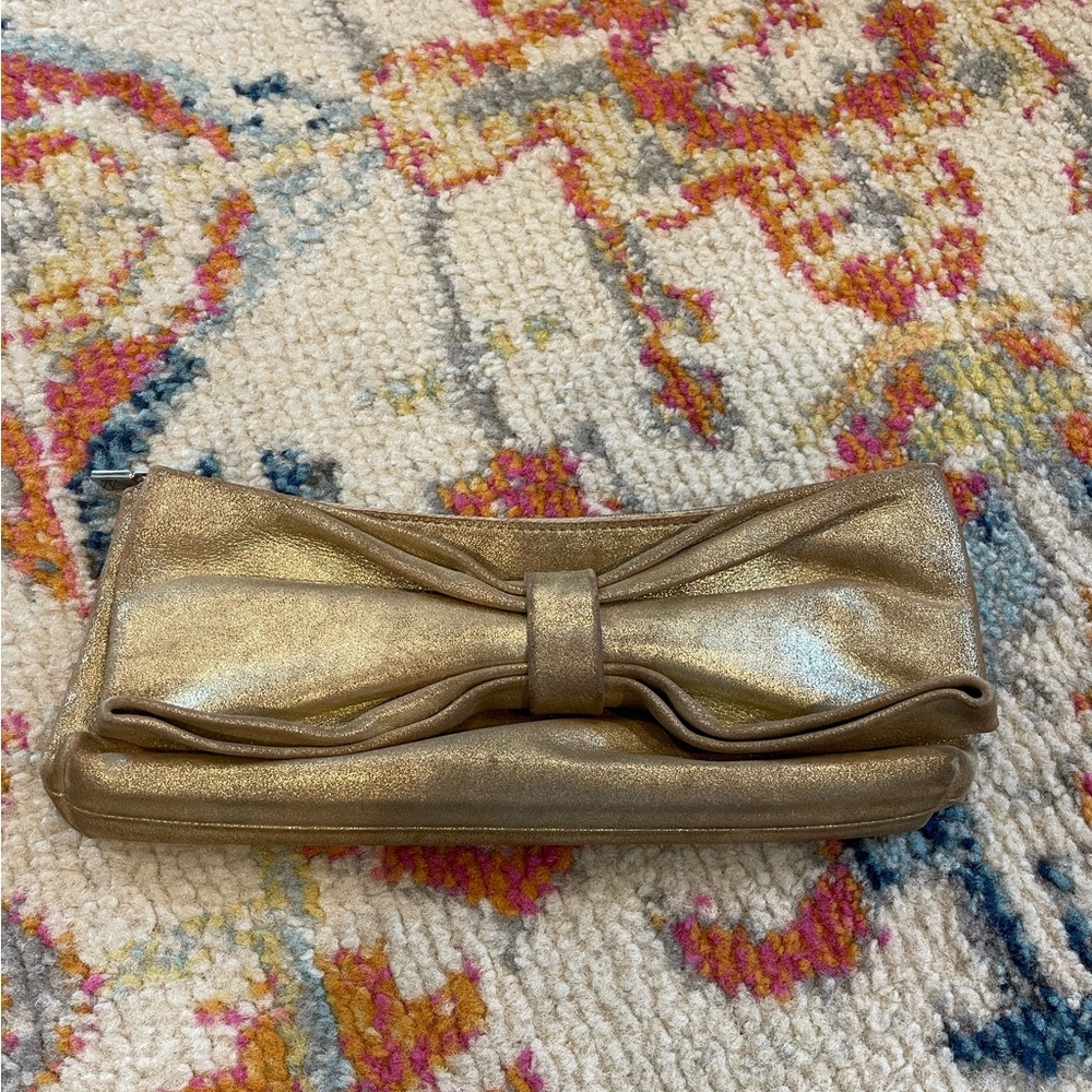 Perfect metallic furla clutch